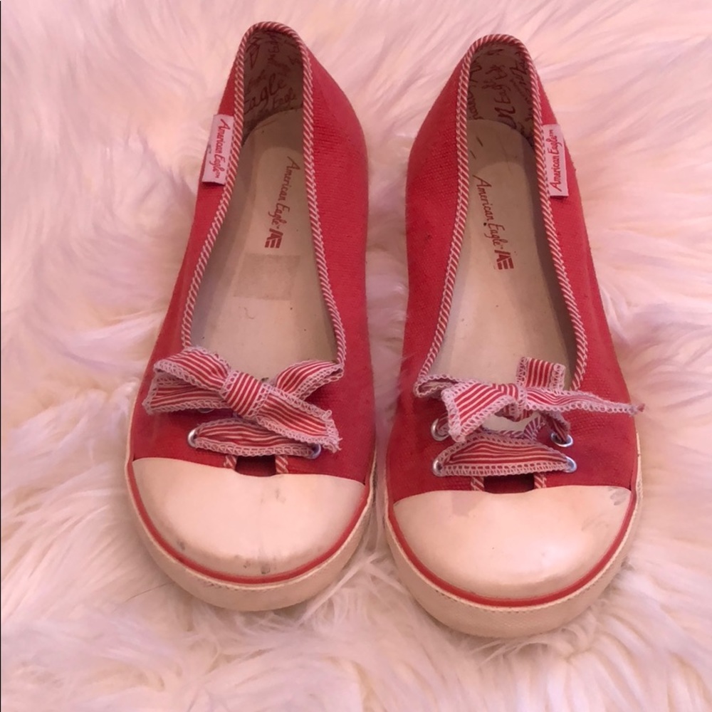 AMERICAN EAGLE 🦅 Slip Ons! So cute!